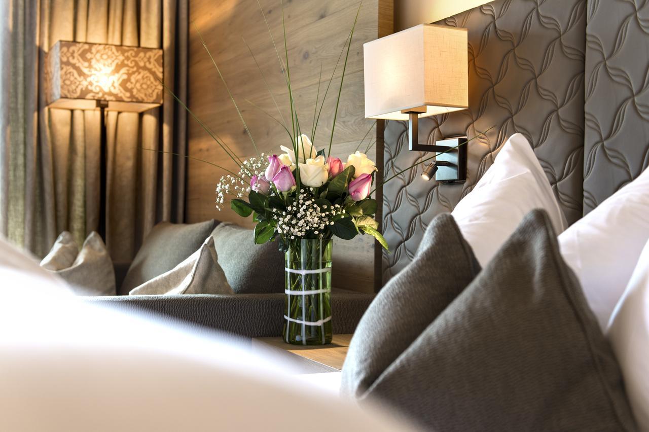 Hotel Sonnbichl ติโรโล ภายนอก รูปภาพ